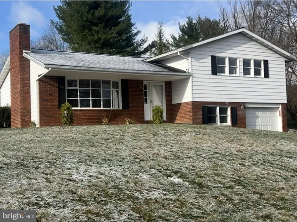 $367,500 | 19119 Woodhaven Drive, Hagerstown, MD 21742