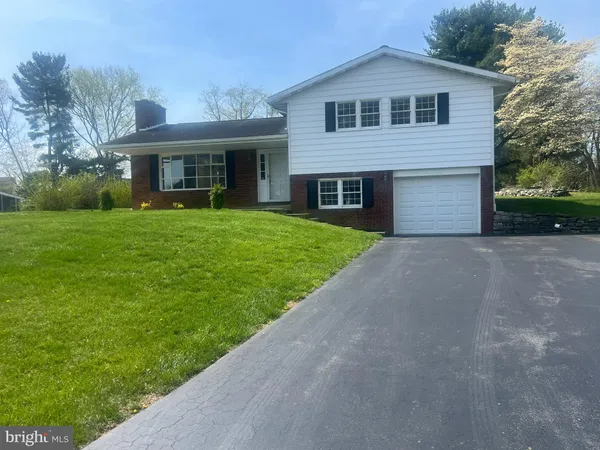 $362,500 | 19119 Woodhaven Drive, Hagerstown, MD 21742