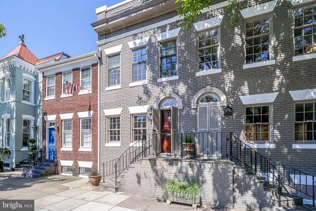 $1,010,000 | 326 North Columbus Street, Alexandria, VA 22314