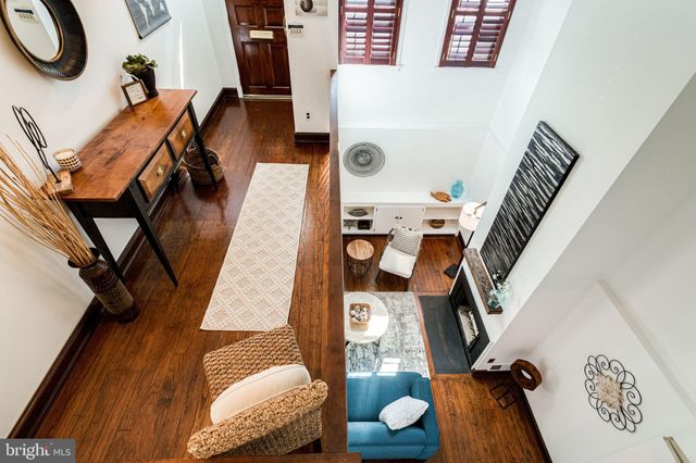 $1,010,000 | 326 North Columbus Street, Alexandria, VA 22314