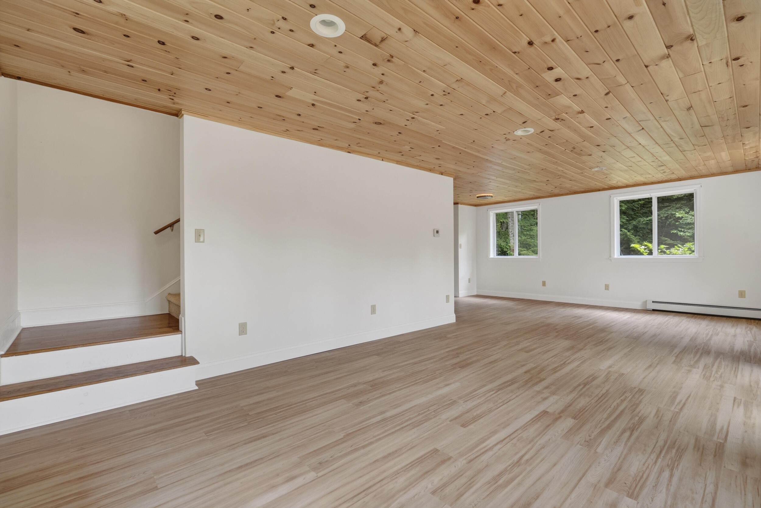 8 Hillside Avenue Harrison, ME 04040 - Photo 25 of 43
