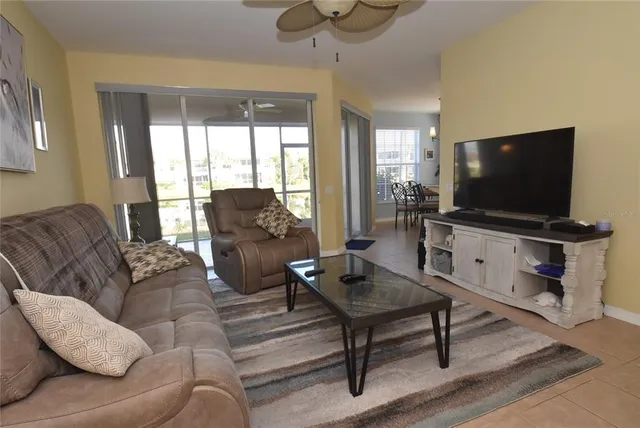 $4,350 | 6984 Prosperity Circle, Unit 602, Sarasota, FL 34238