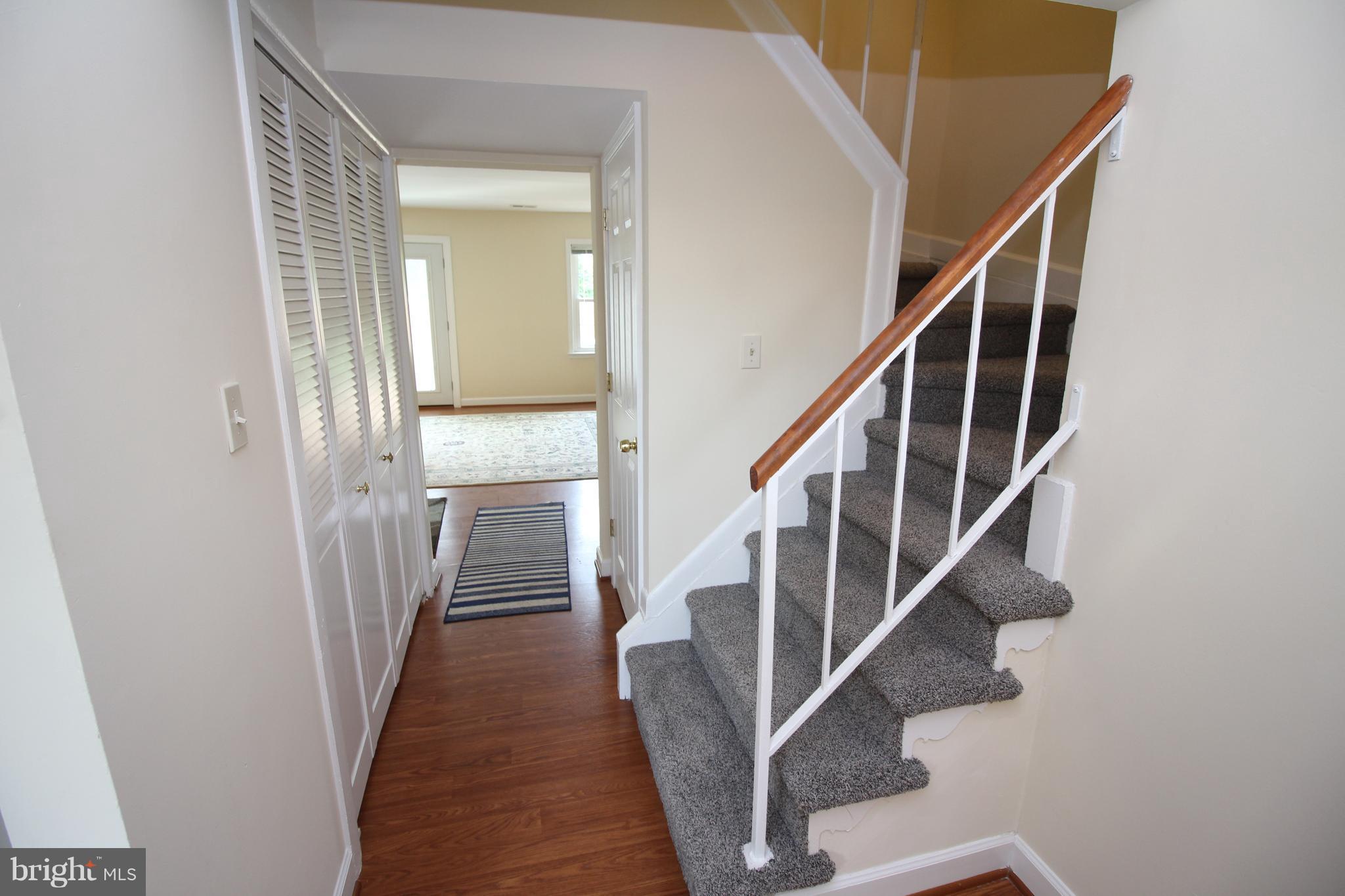 17446 Hoskinson Road Poolesville, MD 20837 - Photo 8 of 22 Interior (General)