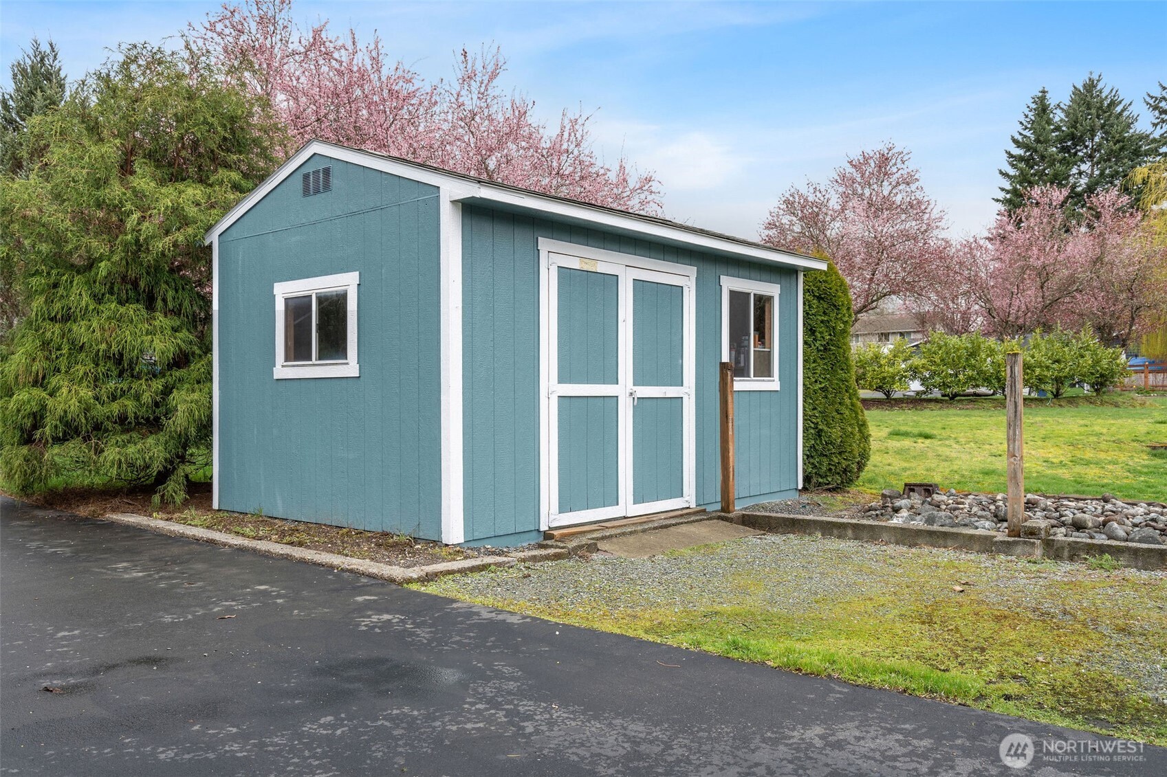 2023 Vine Road Brier, WA 98036 - Photo 35 of 40 Gallery Image 35