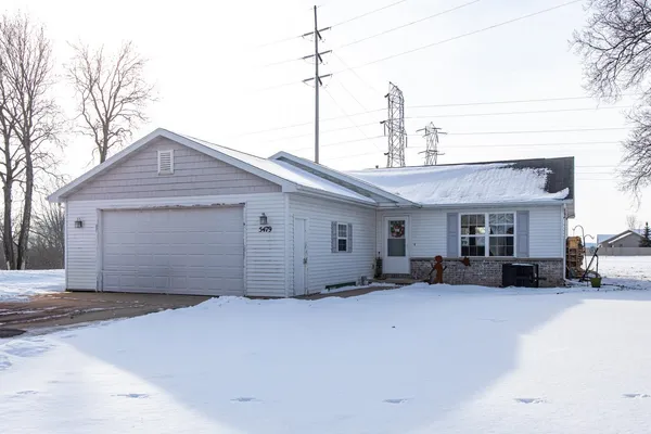 $379,900 | W5479 Hidden Trail Lane, Appleton, WI 54915