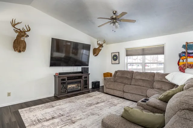 $390,000 | W5479 Hidden Trail Lane, Appleton, WI 54915