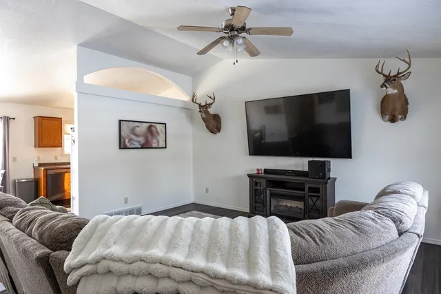 $390,000 | W5479 Hidden Trail Lane, Appleton, WI 54915