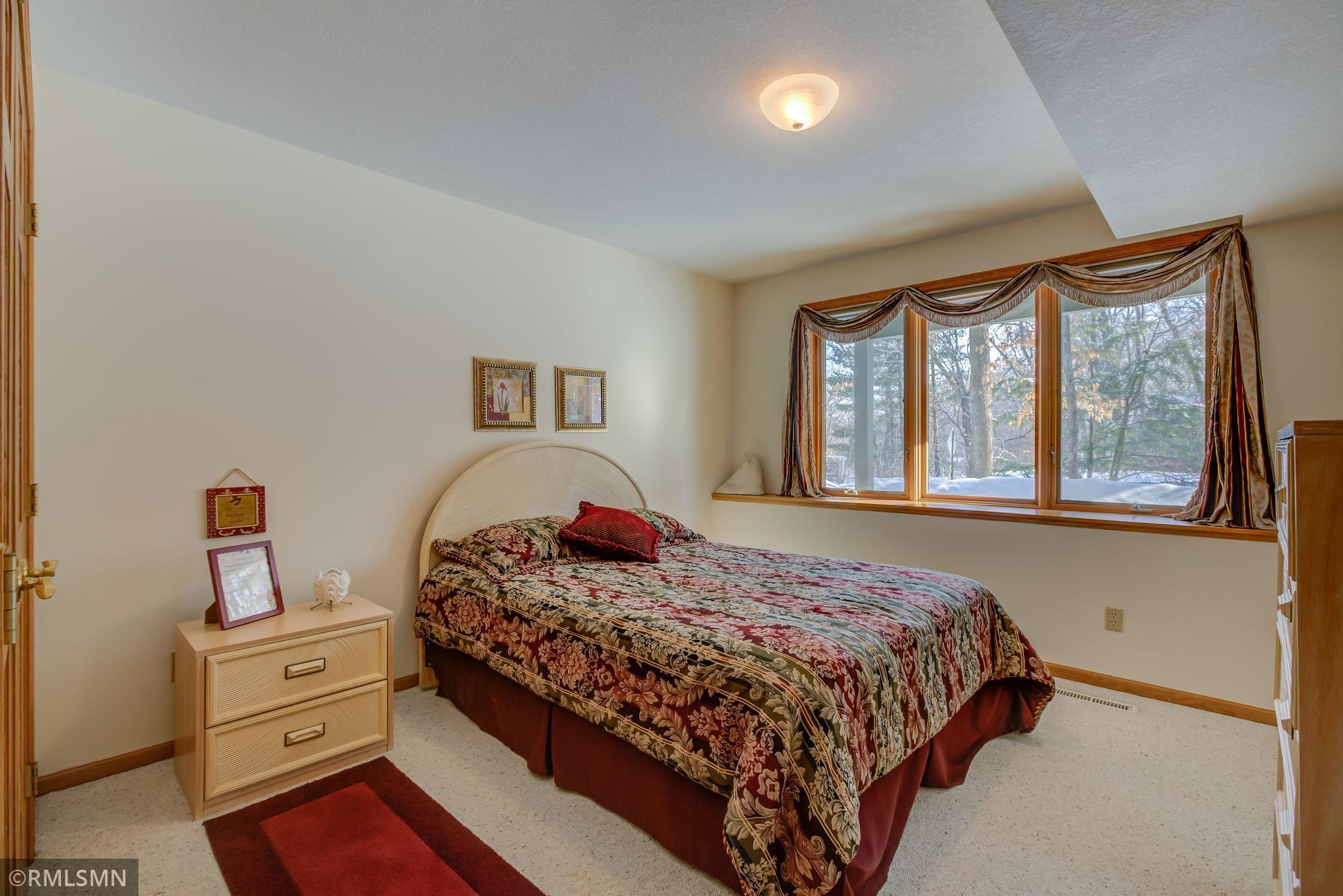 4611 Bayswater Road Shorewood, MN 55331 - Photo 14 of 17