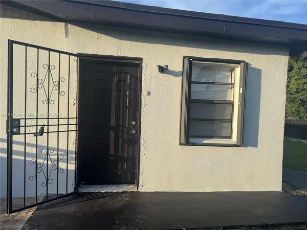 $3,275 | 29523 Southwest 144th Court, Homestead, FL 33033