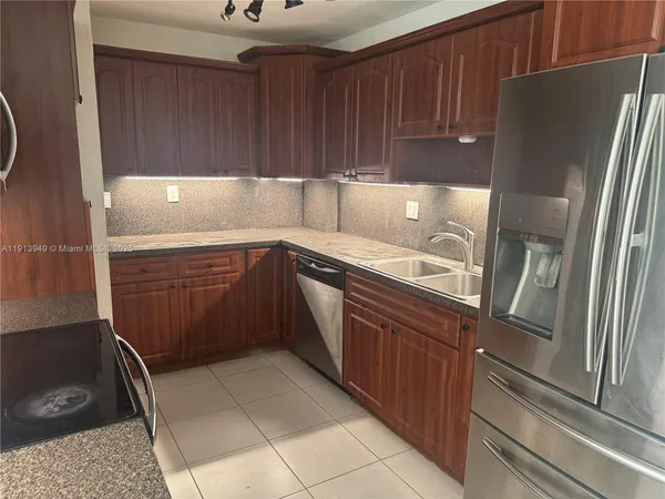 $3,275 | 29523 Southwest 144th Court, Homestead, FL 33033