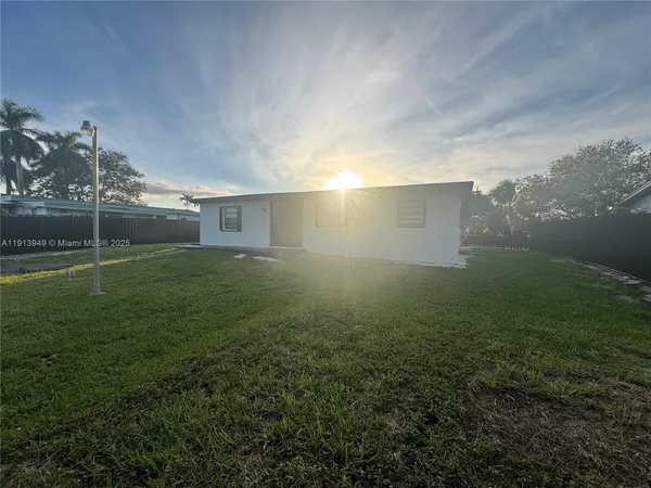 $3,275 | 29523 Southwest 144th Court, Homestead, FL 33033