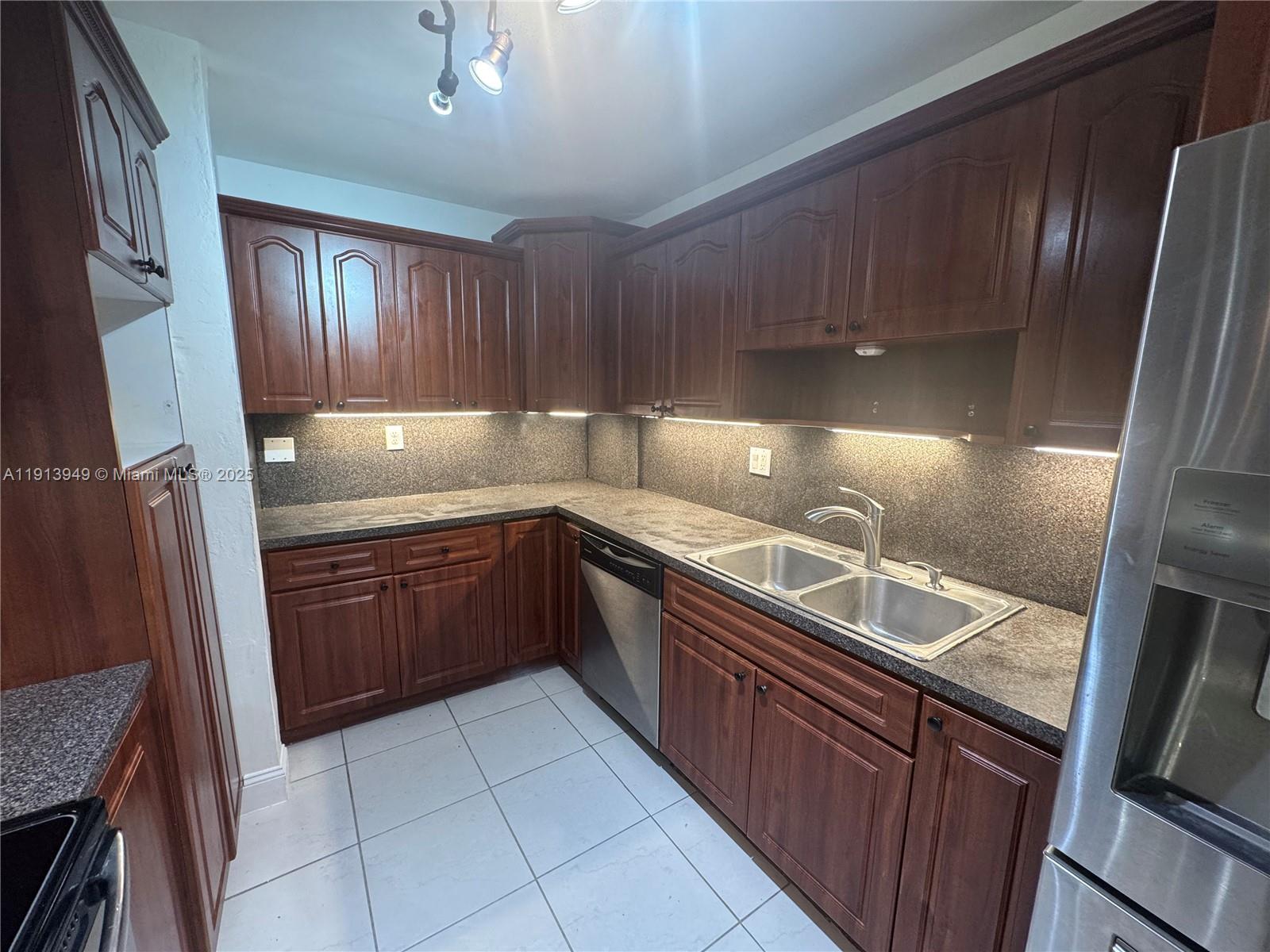 29523 Southwest 144th Court Homestead, FL 33033 - Photo 9 of 59