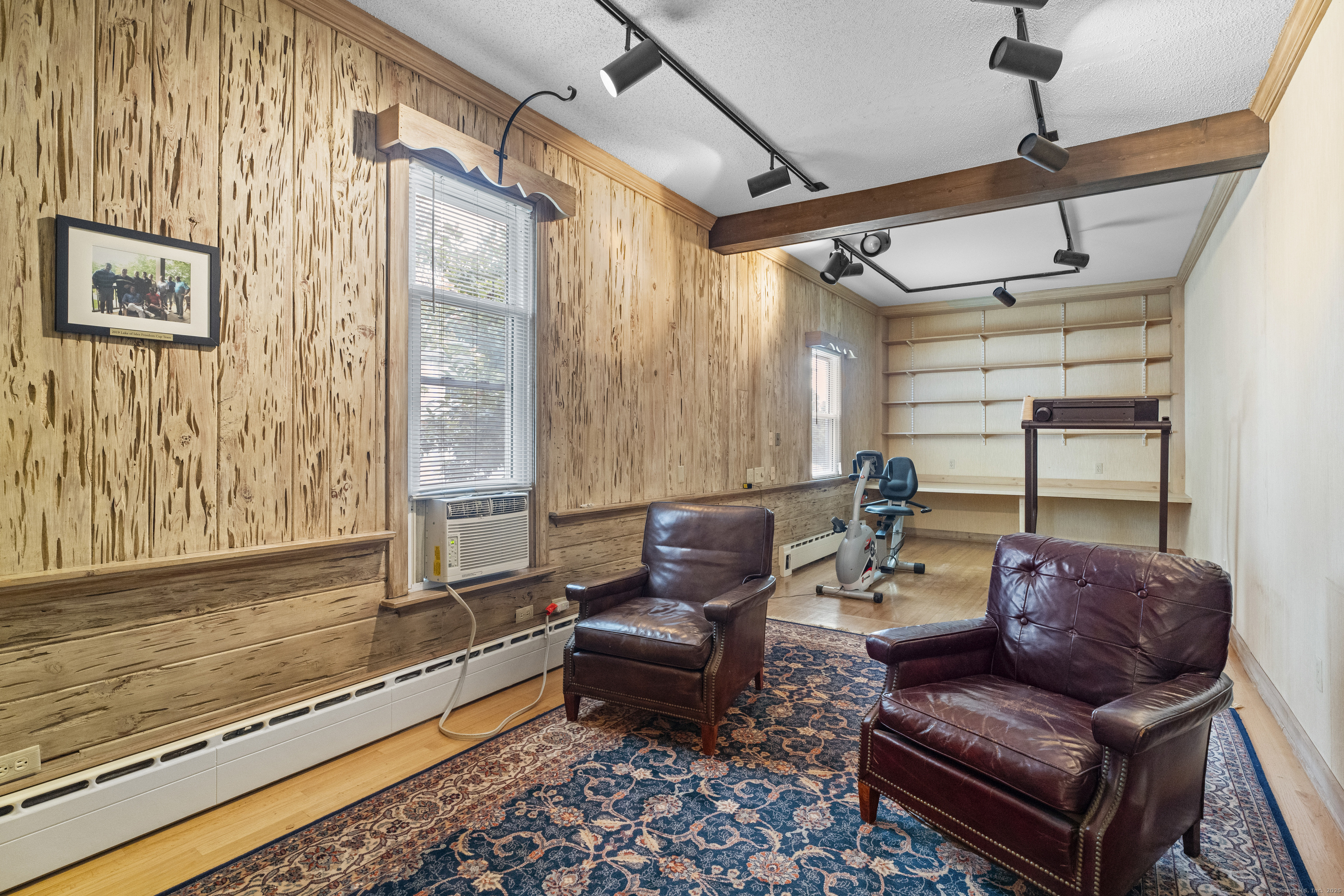 32 East Main Street Stonington, CT 06355 - Photo 20 of 40