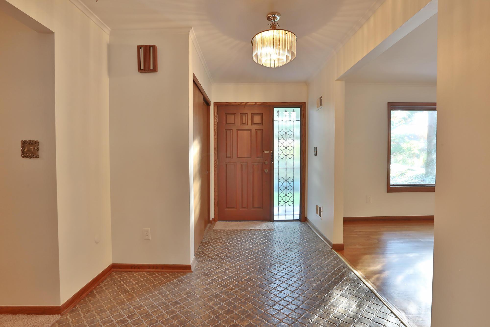 5910 Whitman Road Columbus, OH 43213 - Photo 6 of 42 Gallery Image 6