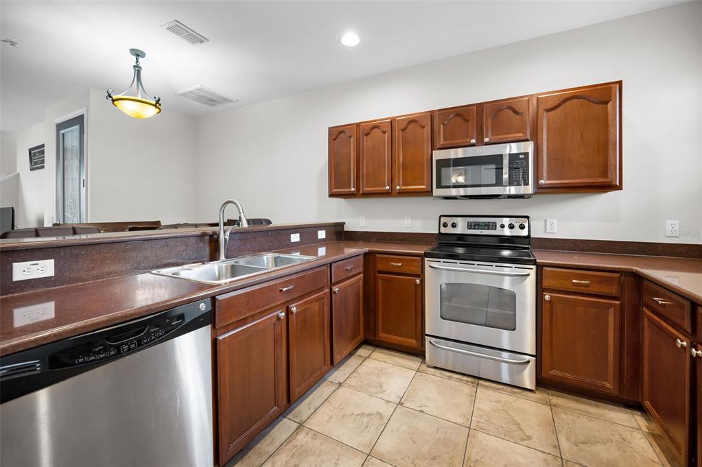 5628 Sea Turtle Court New Port Richey, FL 34652 - Photo 13 of 99