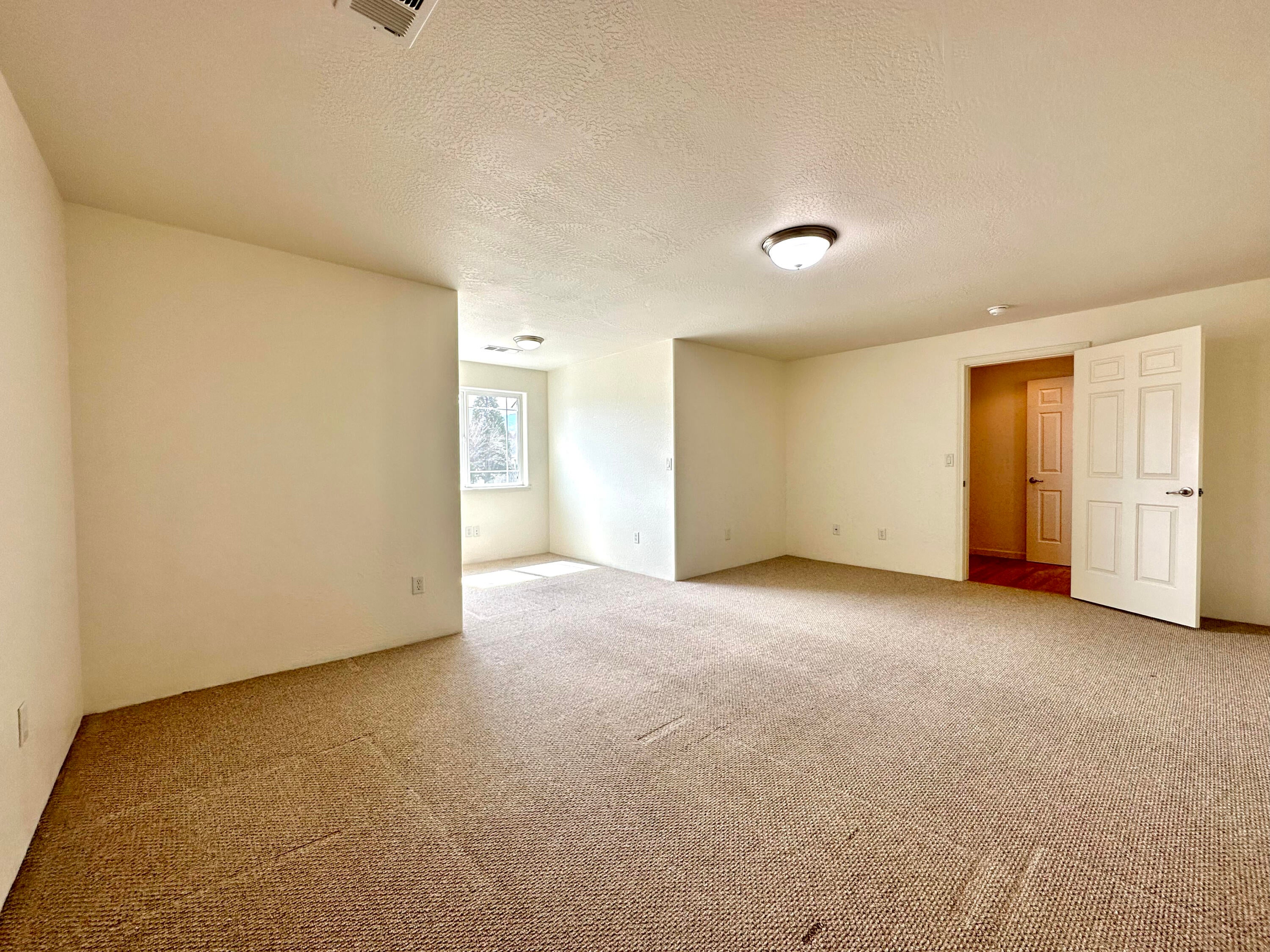 112 Walnut Place Phoenix, OR 97535 - Photo 53 of 78 Bonus Room or 6th Bedroom