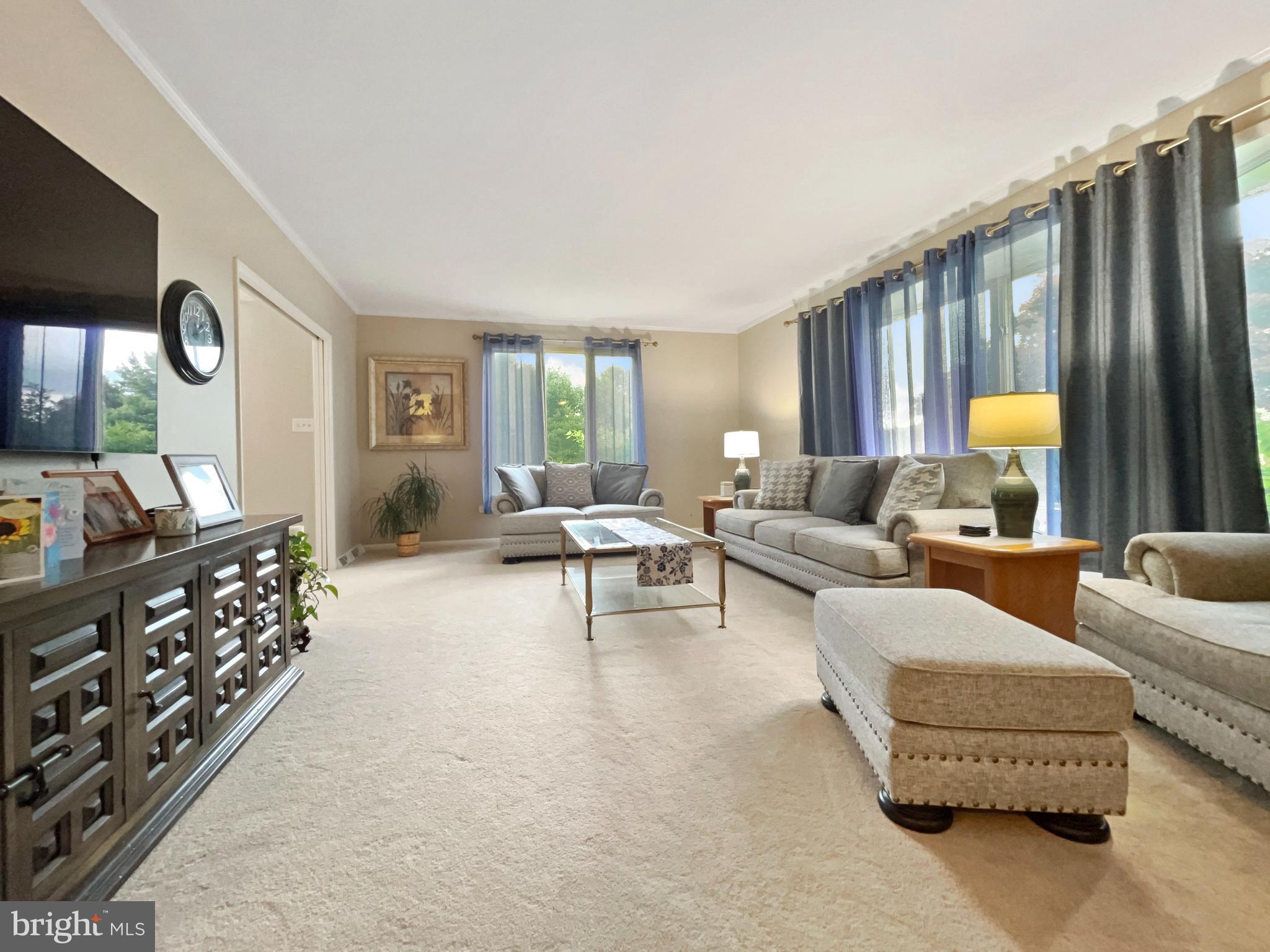 83 Imperial Drive Reading, PA 19607 - Photo 4 of 30 Gallery Image 4