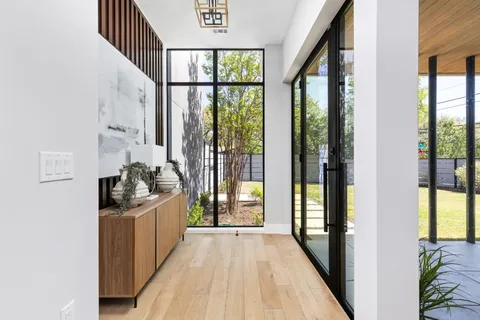 $2,599,999 | 700 Wayside Drive, Austin, TX 78703