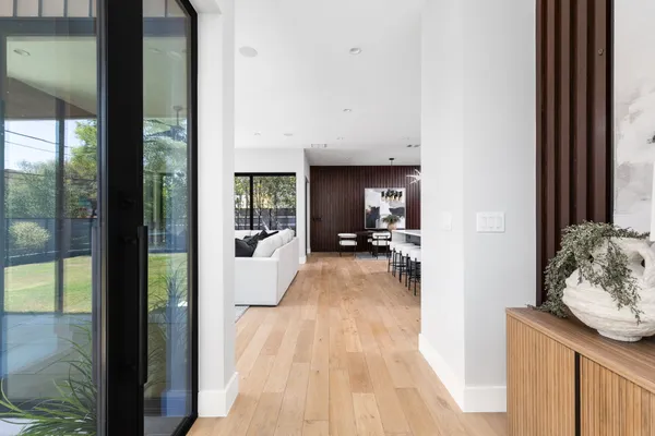 $2,599,999 | 700 Wayside Drive, Austin, TX 78703
