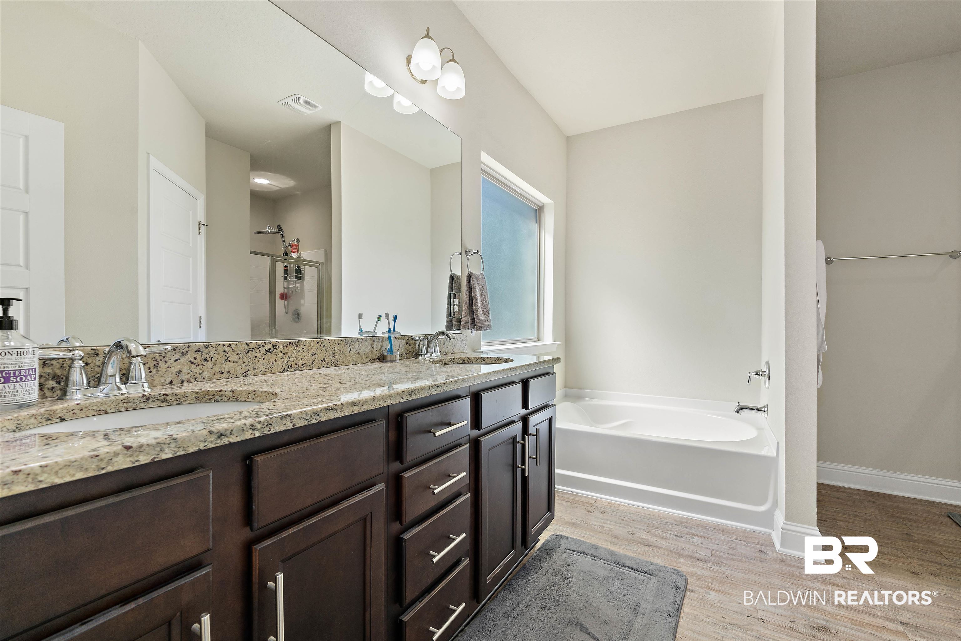 11712 Alameda Court Spanish Fort, AL 36527 - Photo 14 of 27 Master bath
