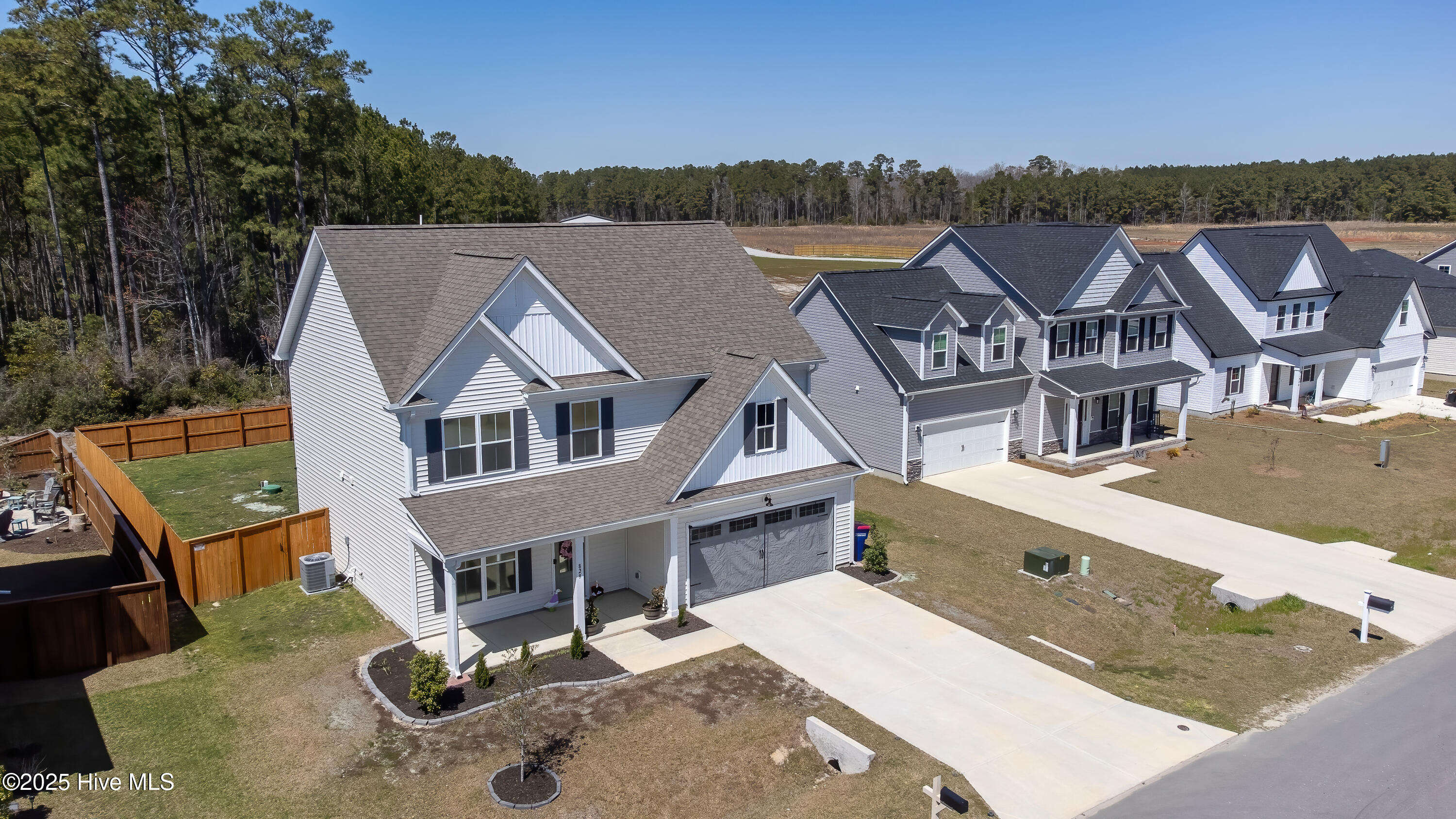 829 Cooke Drive Hubert, NC 28539 - Photo 3 of 62 Front side