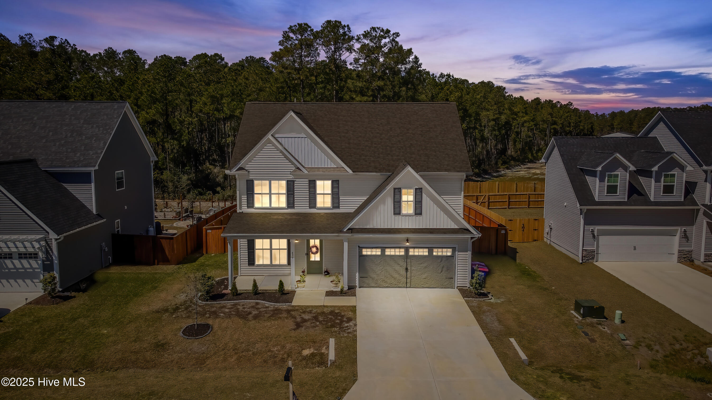 829 Cooke Drive Hubert, NC 28539 - Photo 5 of 62 Twilight photo