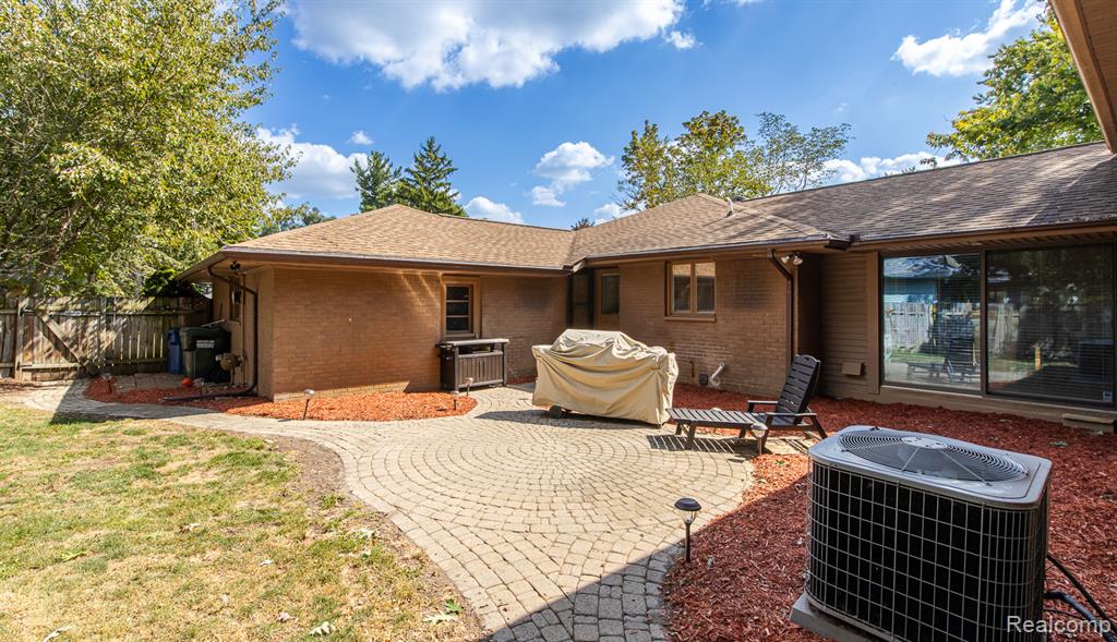 73 Nevada Avenue Rochester Hills, MI 48309 - Photo 51 of 54