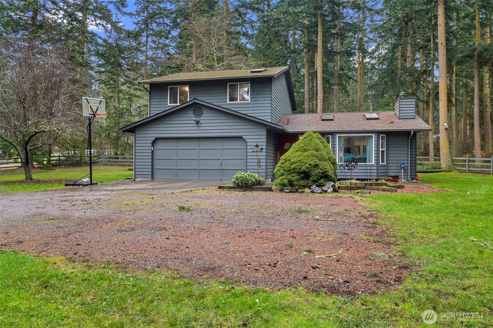 1991 Karen Road Oak Harbor, WA 98277 - Photo 4 of 40