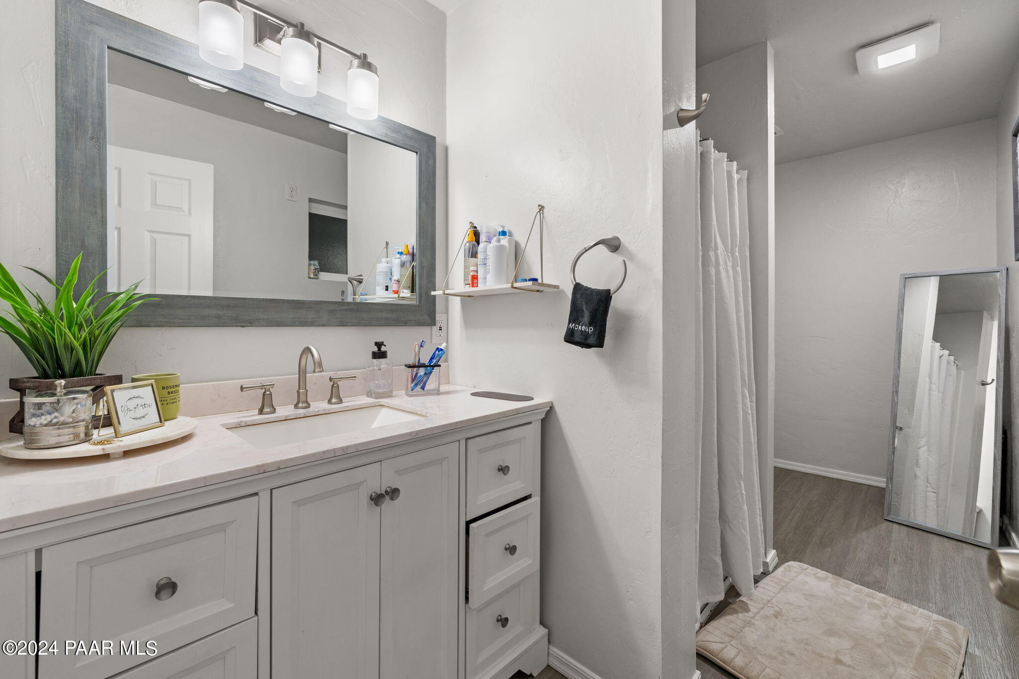 8060 East Barbara Road Prescott Valley, AZ 86314 - Photo 18 of 44 3/4 Bath