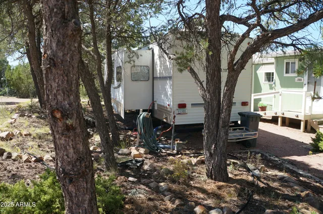 $299,000 | 1988 Bradley Lane, Overgaard, AZ 85933