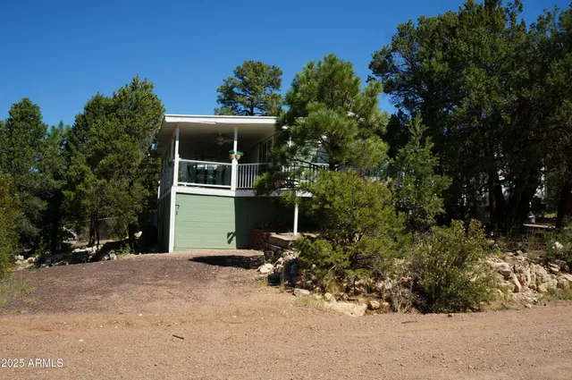 $299,000 | 1988 Bradley Lane, Overgaard, AZ 85933