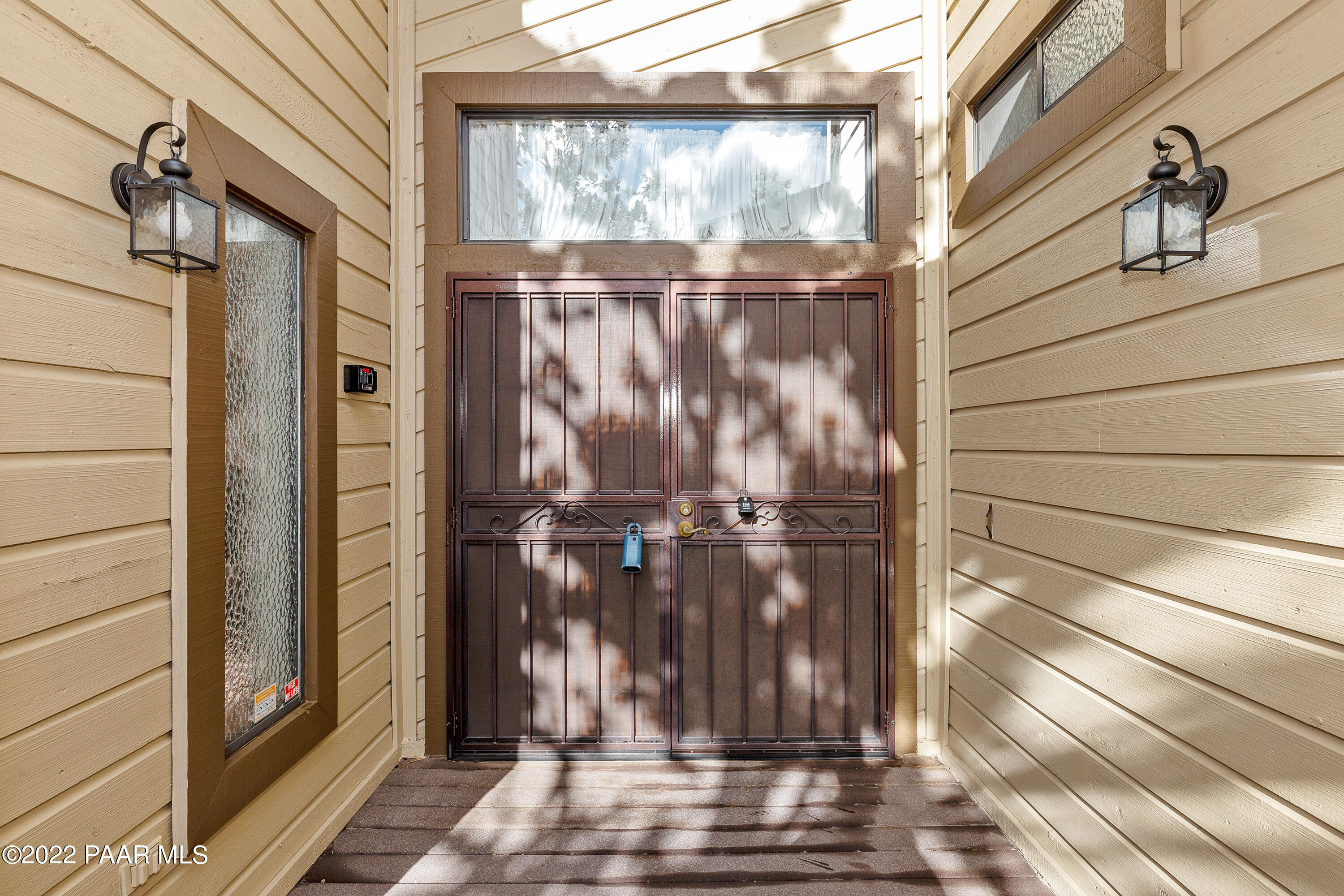 1445 Valley Ranch Circle Prescott, AZ 86303 - Photo 4 of 29 Entry to Home