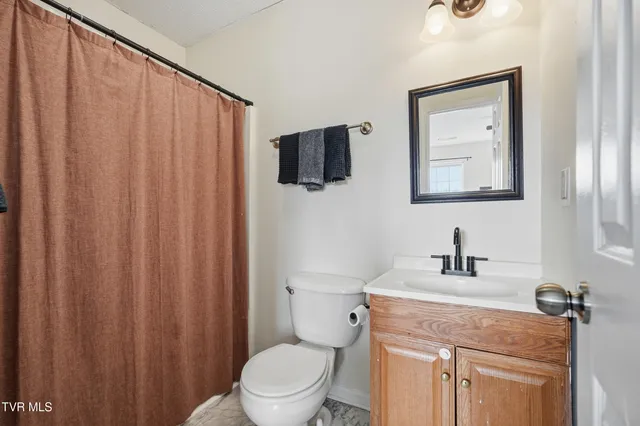 $185,000 | 41 Tulip Grove Circle, Unit 6, Bristol, TN 37620