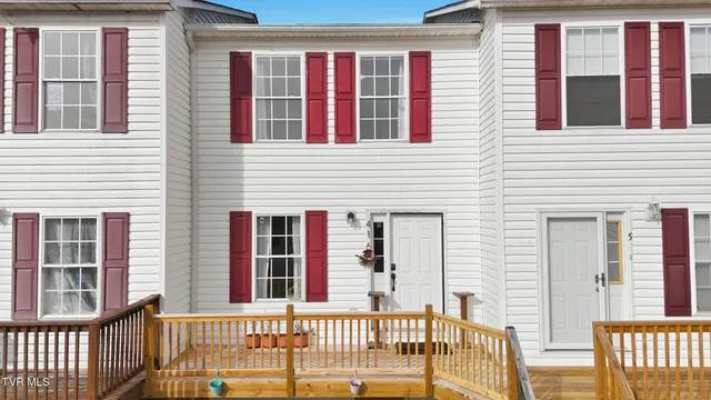 $185,000 | 41 Tulip Grove Circle, Unit 6, Bristol, TN 37620