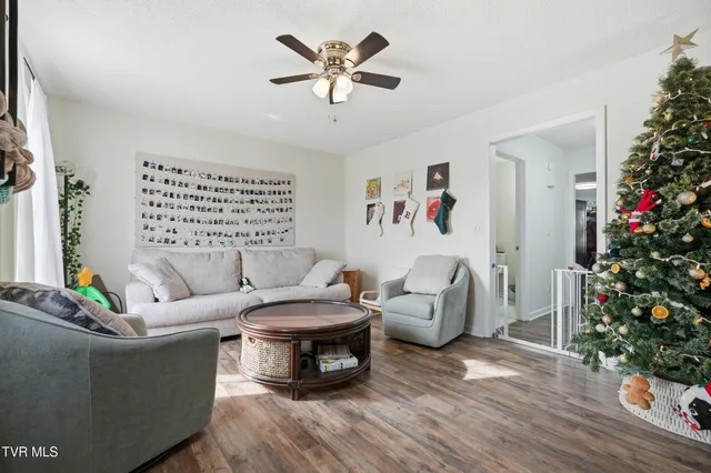 $185,000 | 41 Tulip Grove Circle, Unit 6, Bristol, TN 37620