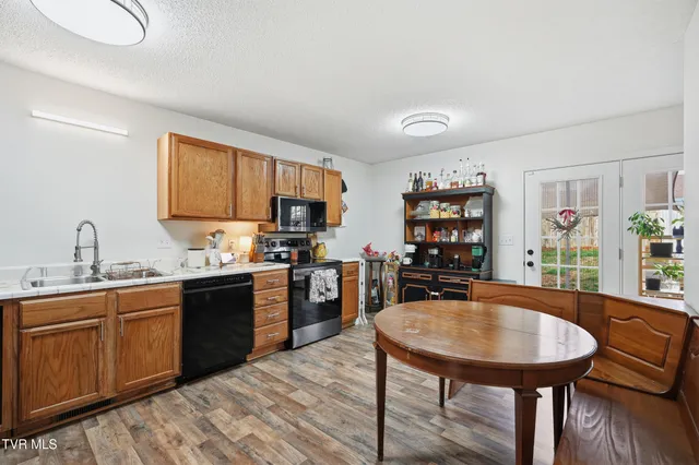 $185,000 | 41 Tulip Grove Circle, Unit 6, Bristol, TN 37620