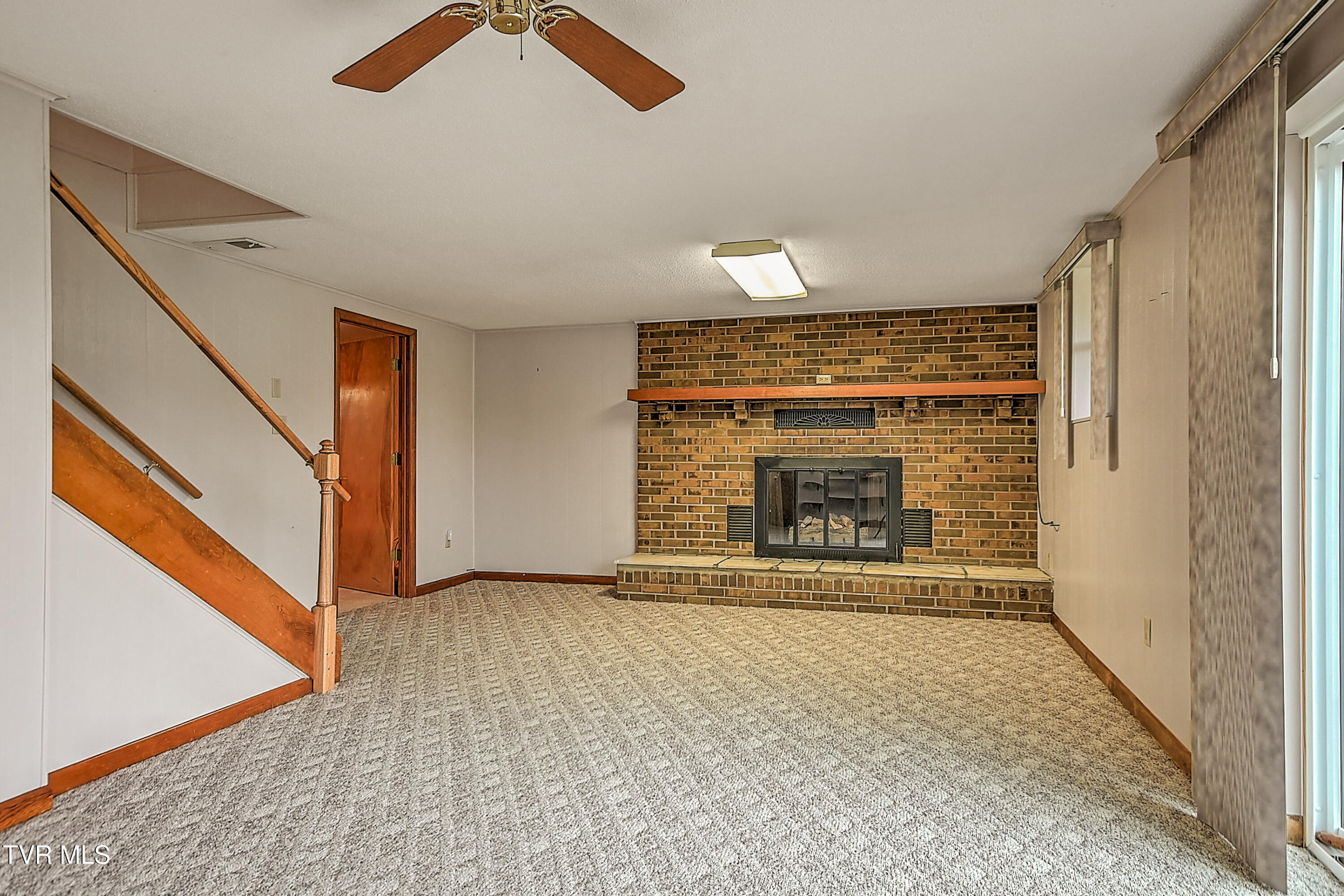 272 Beaver Road Bluff City, TN 37618 - Photo 38 of 60 272 Beaver Rd DK-36