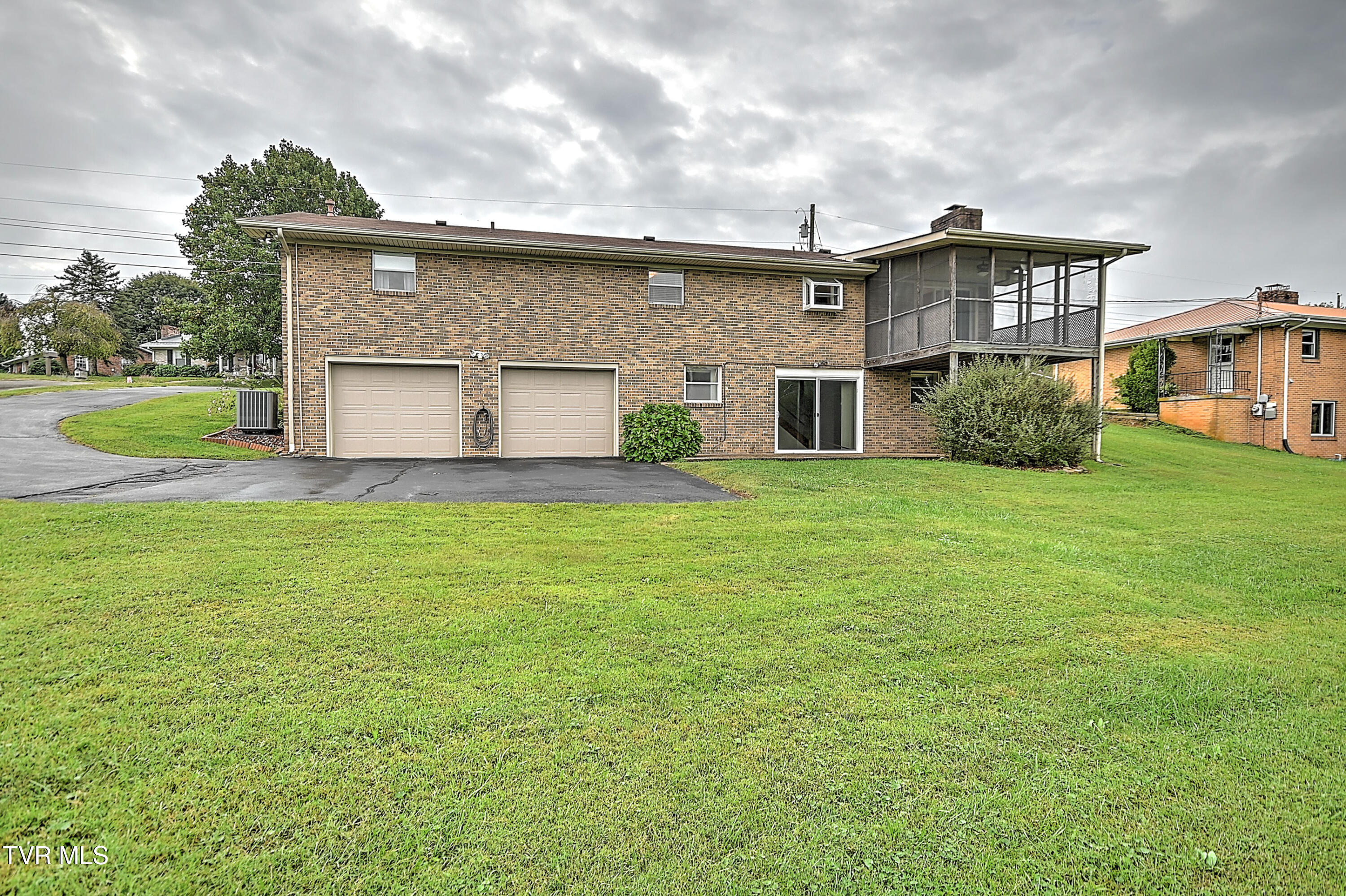 272 Beaver Road Bluff City, TN 37618 - Photo 57 of 60 272 Beaver Rd DK-54