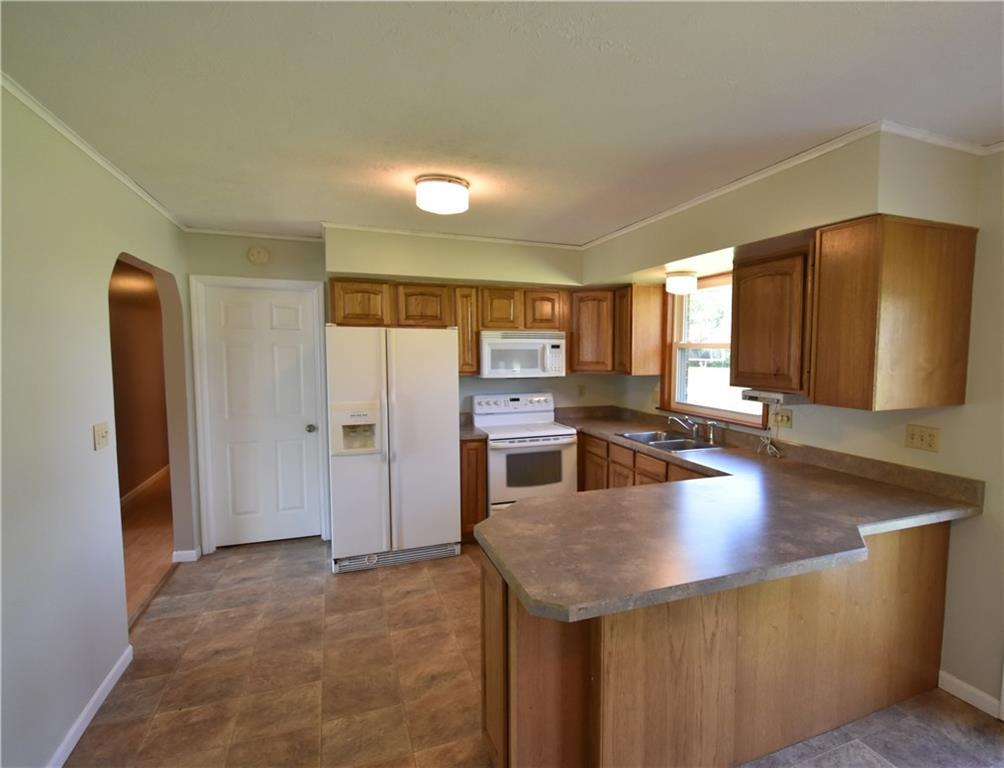 4821 Willow Dale Road Springfield, OH 45502 - Photo 4 of 27