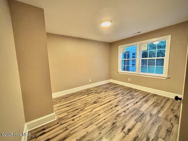 1204 Morningside Drive Kinston, NC 28501 - Photo 13 of 29 room 1.2 Medium