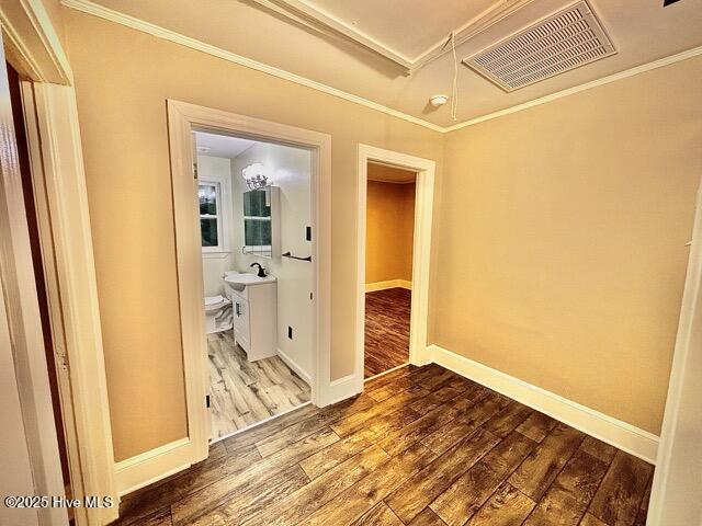 1204 Morningside Drive Kinston, NC 28501 - Photo 15 of 29 hallway Medium