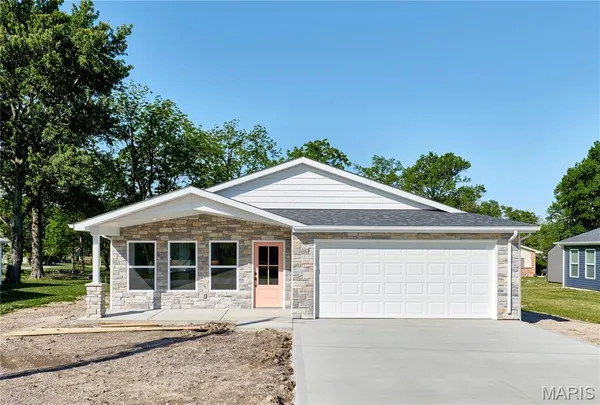 $259,999 | 113 Illinois Street, New Florence, MO 63363