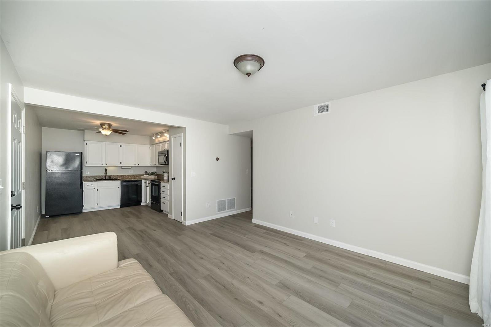 757 Ridgeside Drive, Unit A Ballwin, MO 63021 - Photo 7 of 23