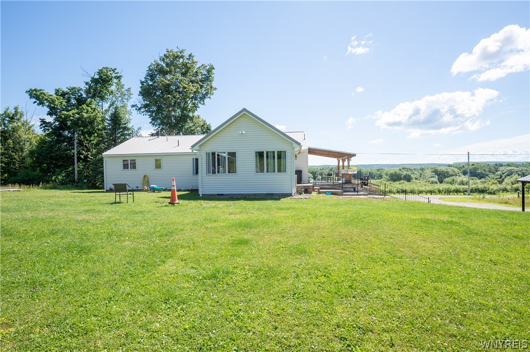 9943 Smith Road Dayton, NY 14138 - Photo 5 of 39