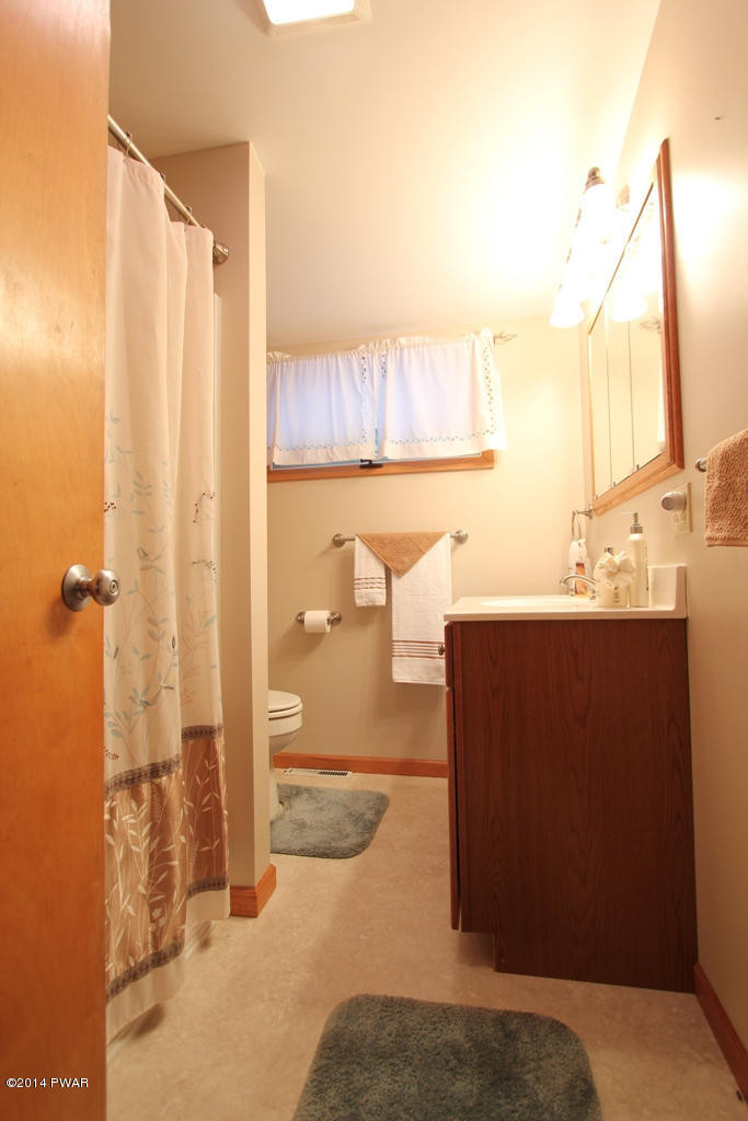 803 South Shore Road Tafton, PA 18464 - Photo 25 of 30 Gallery Image 25