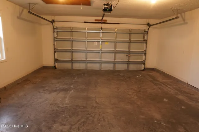 $264,900 | 302 Rack Lane, Hubert, NC 28539