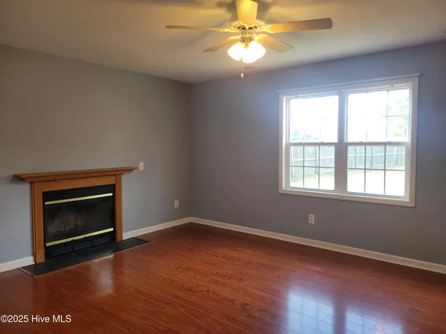 $264,900 | 302 Rack Lane, Hubert, NC 28539