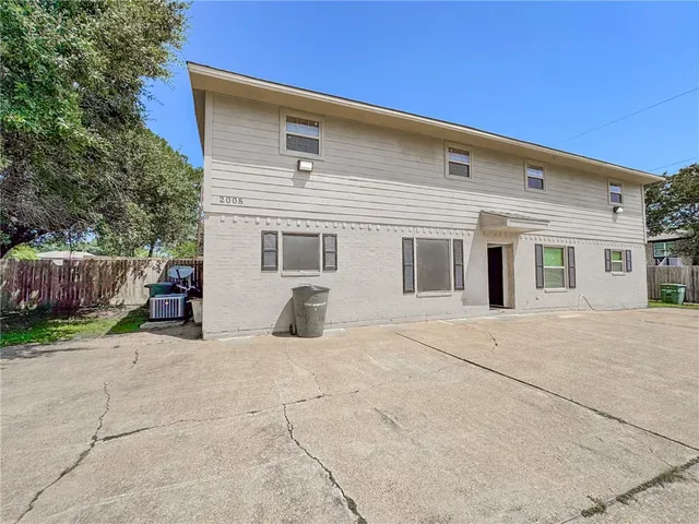 $950 | 2008 Monito Way, Unit C, Bryan, TX 77807