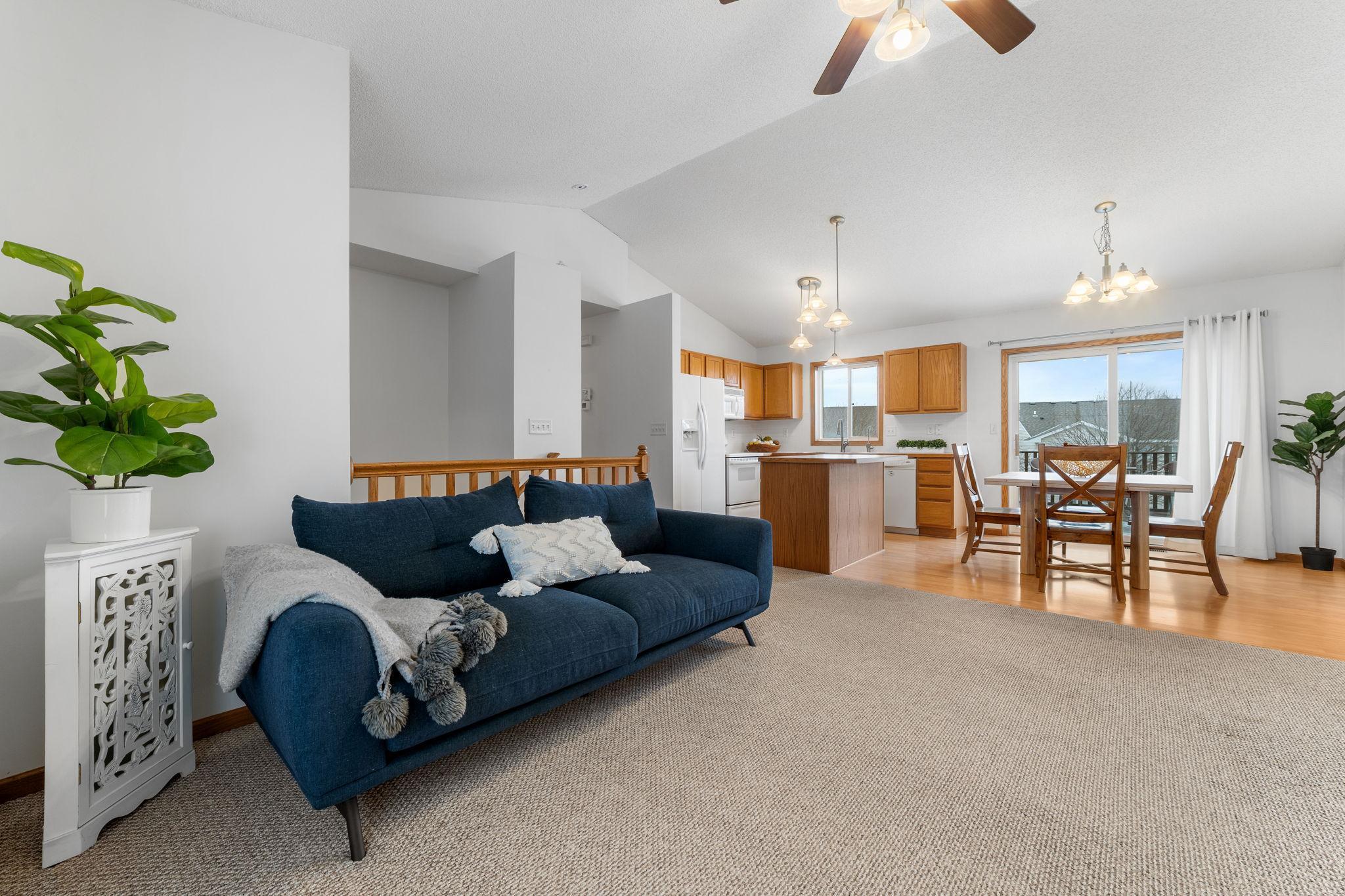 1434 Sparrow Road Waconia, MN 55387 - Photo 3 of 24 Gallery Image 3