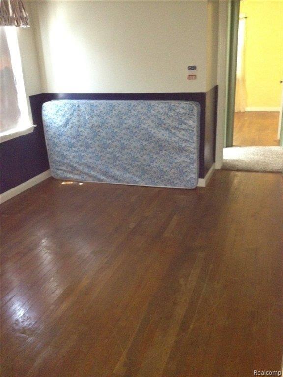 22020 Rausch Avenue Eastpointe, MI 48021 - Photo 8 of 13 Bed 1.JPG